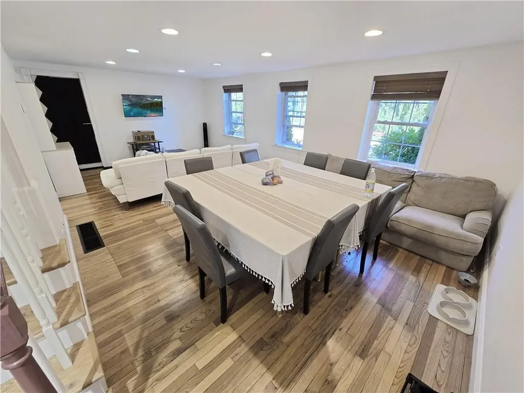 10 Sunapee Court Coventry RI 02816