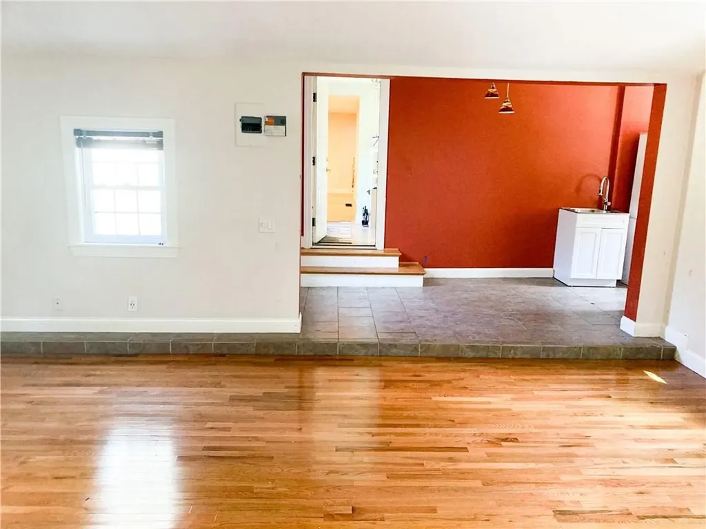 10 Sunapee Court Coventry RI 02816