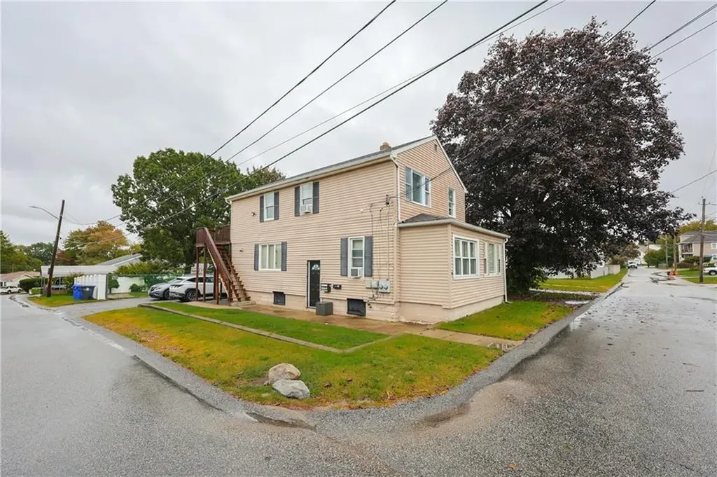 35 Malcolm Street North Providence RI 02904