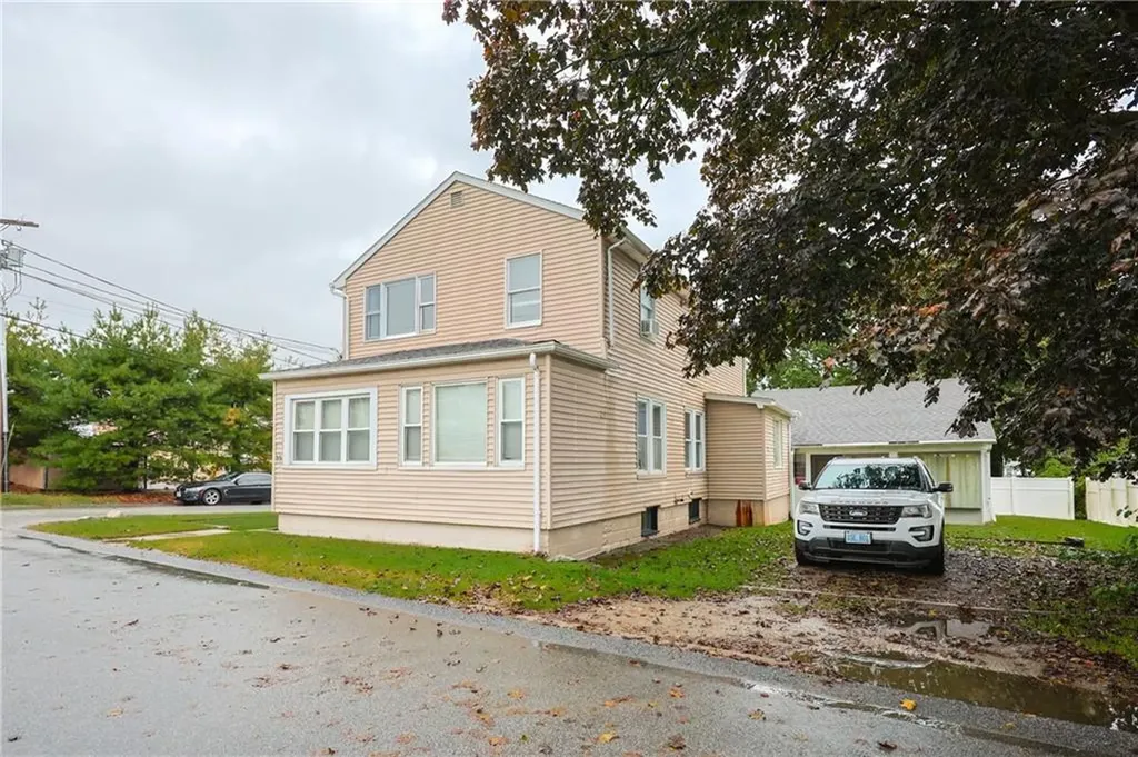 35 Malcolm Street North Providence RI 02904