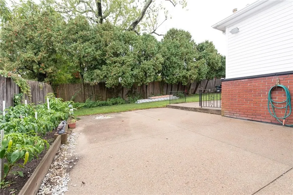 48 50 Pomona Avenue Providence RI 02908