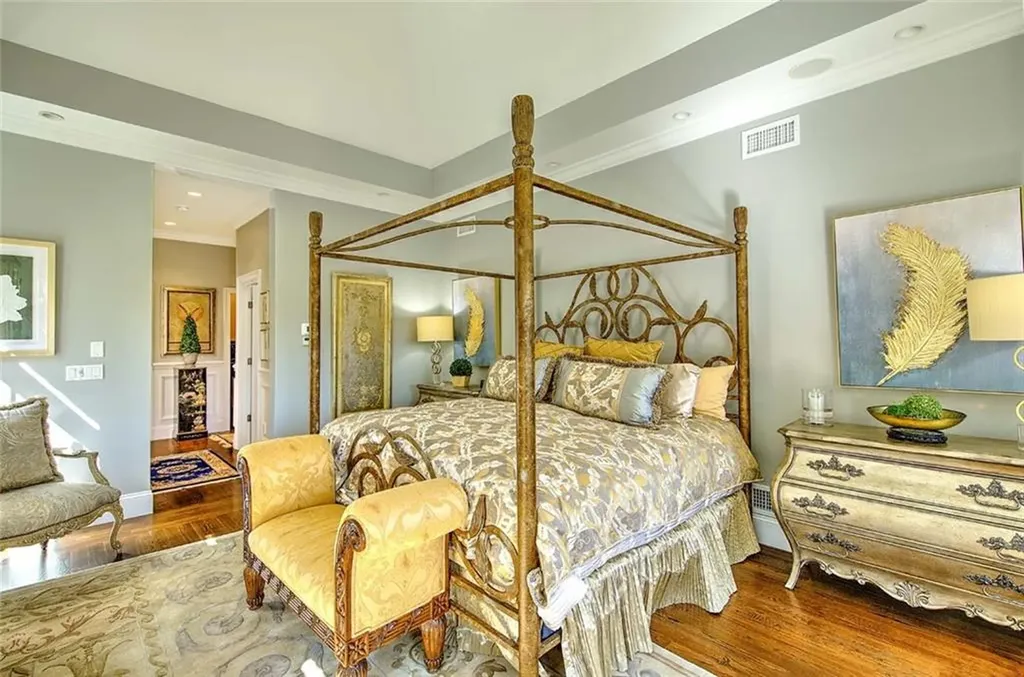 4 Pine Tree Lane Lincoln RI 02865