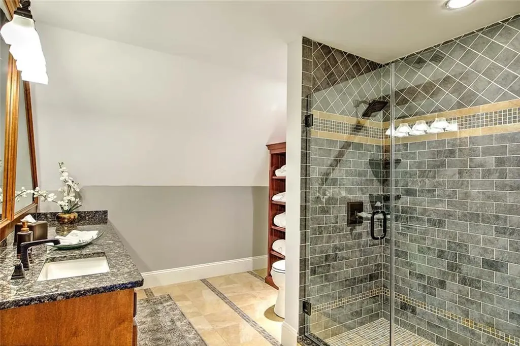 4 Pine Tree Lane Lincoln RI 02865