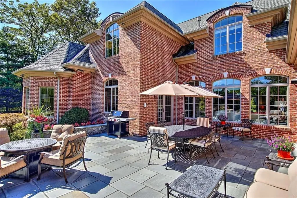 4 Pine Tree Lane Lincoln RI 02865