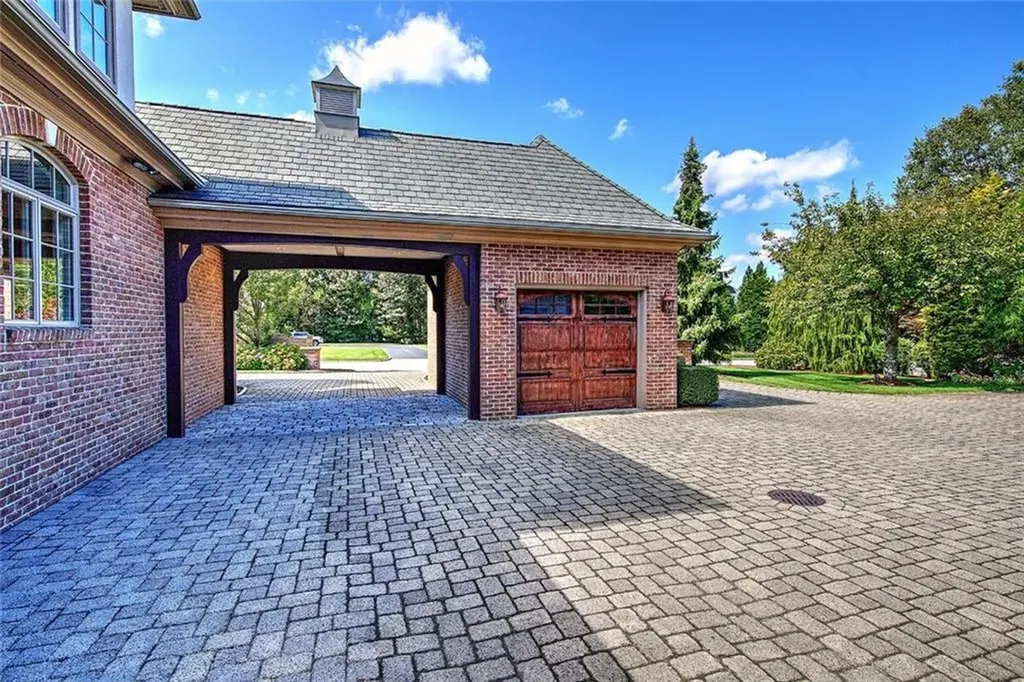 4 Pine Tree Lane Lincoln RI 02865