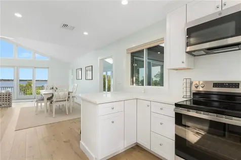 117 Indian Avenue Portsmouth RI 02871