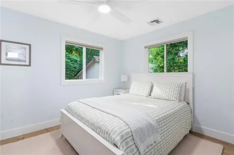 117 Indian Avenue Portsmouth RI 02871