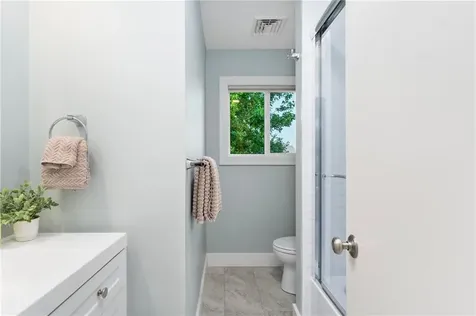 117 Indian Avenue Portsmouth RI 02871