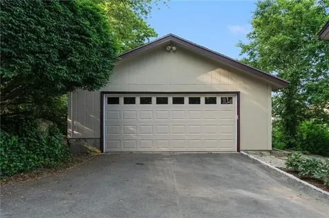 117 Indian Avenue Portsmouth RI 02871