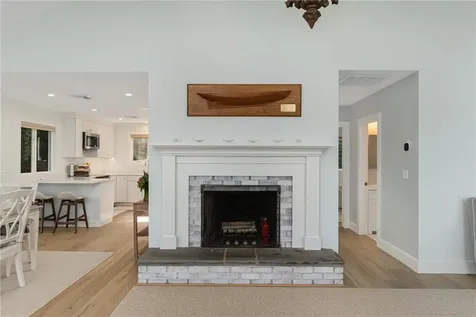 117 Indian Avenue Portsmouth RI 02871