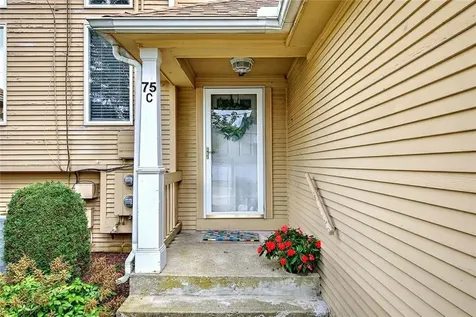 75 Valley Green Court North Providence RI 02904
