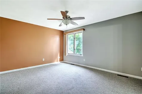 75 Valley Green Court North Providence RI 02904