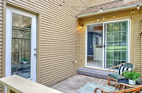 75 Valley Green Court North Providence RI 02904