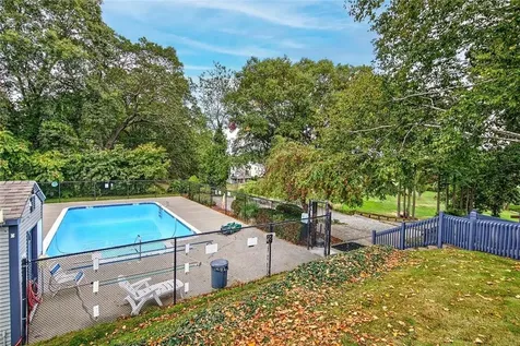 75 Valley Green Court North Providence RI 02904