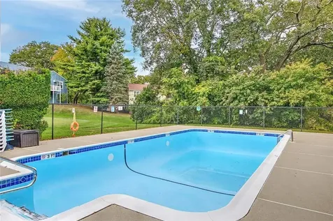 75 Valley Green Court North Providence RI 02904