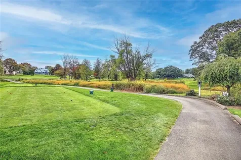 75 Valley Green Court North Providence RI 02904