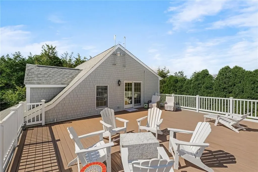 20 Marine Drive Narragansett RI 02882