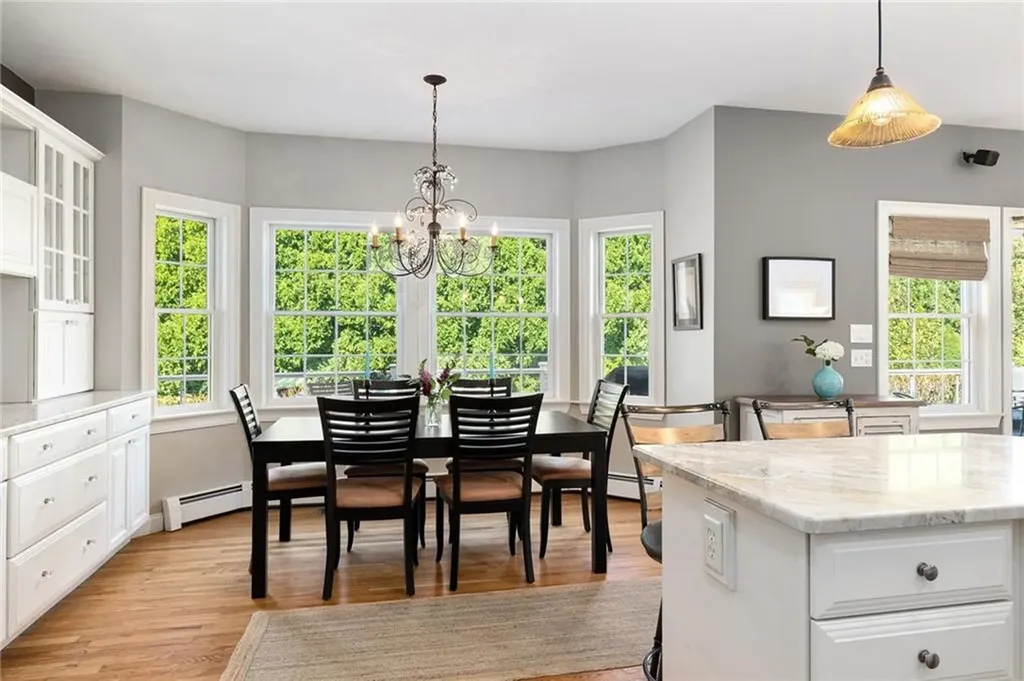 20 Marine Drive Narragansett RI 02882