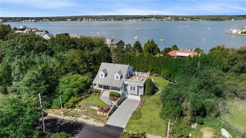 20 Marine Drive Narragansett RI 02882