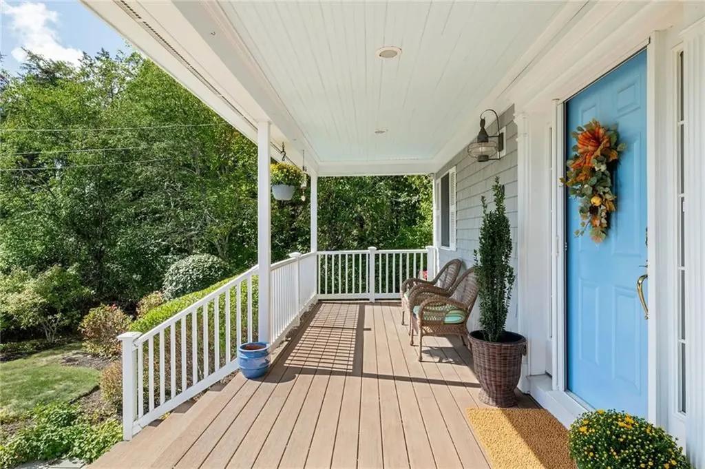 20 Marine Drive Narragansett RI 02882
