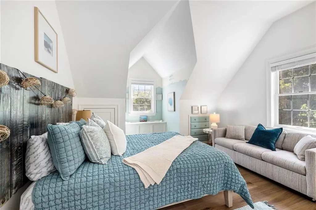20 Marine Drive Narragansett RI 02882