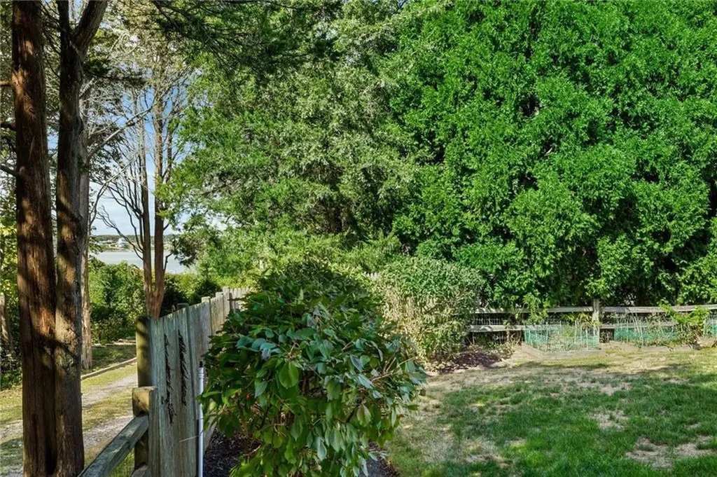 20 Marine Drive Narragansett RI 02882