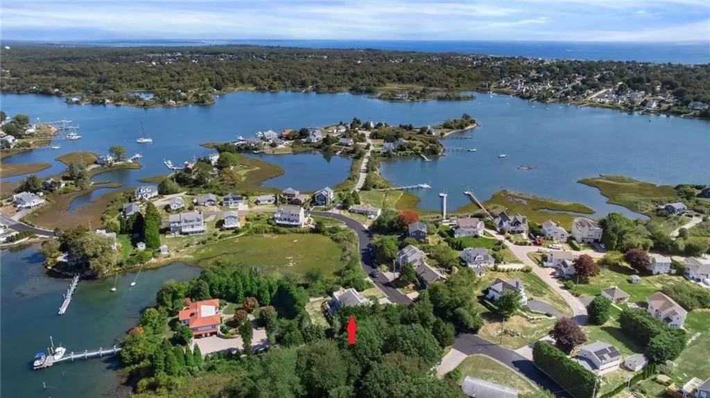 20 Marine Drive Narragansett RI 02882