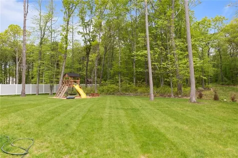 25 Kristin Drive Cranston RI 02921