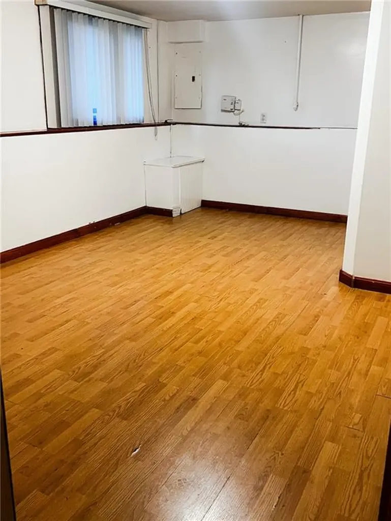26 Bowles Court Pawtucket RI 02860