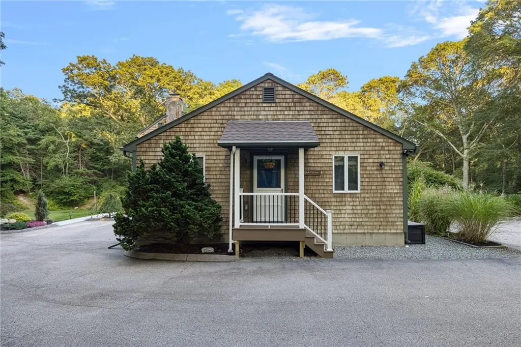 4960 South County Trail Charlestown RI 02813