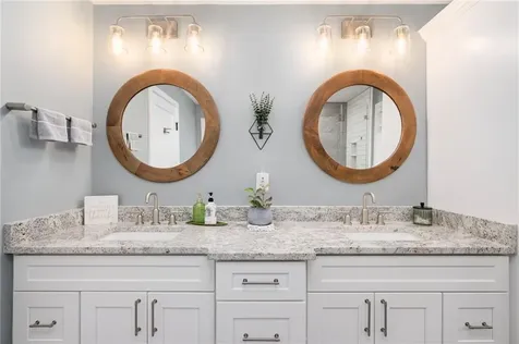 4960 South County Trail Charlestown RI 02813