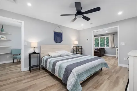 4960 South County Trail Charlestown RI 02813