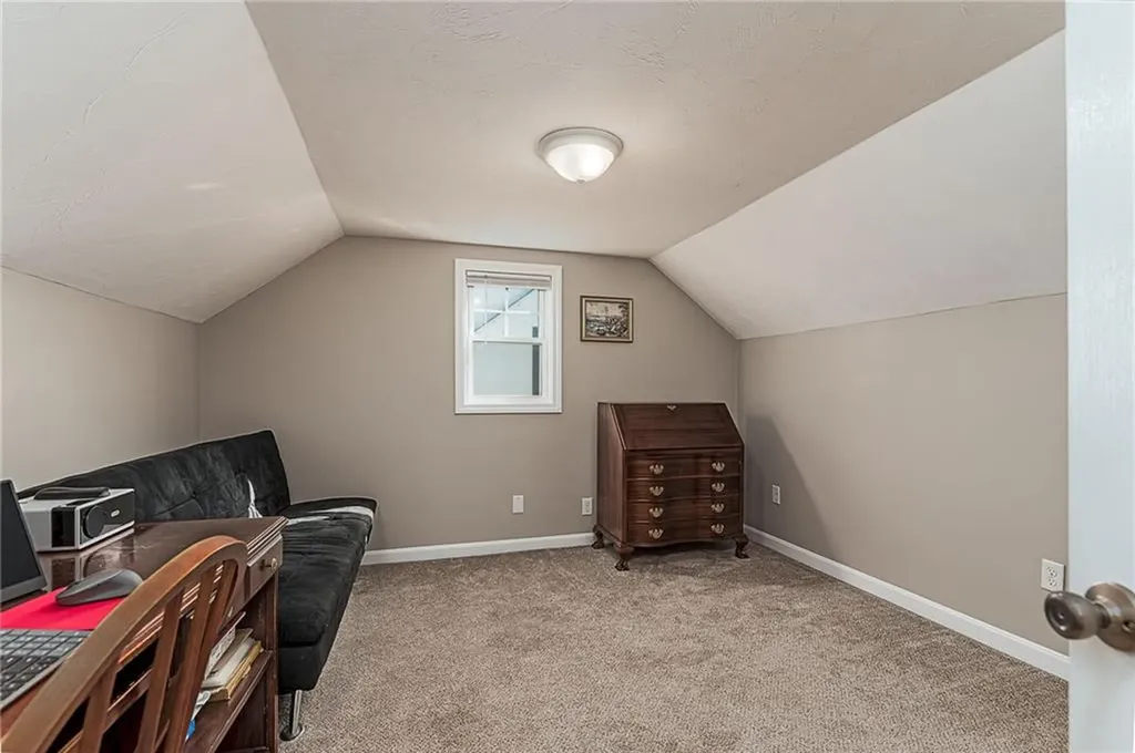 116 Stearns Street Pawtucket RI 02861