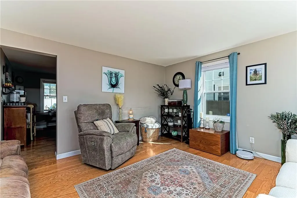 116 Stearns Street Pawtucket RI 02861
