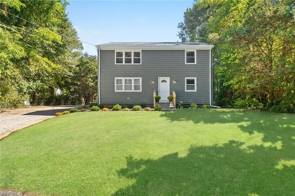 7 Laneway Court Narragansett RI 02882