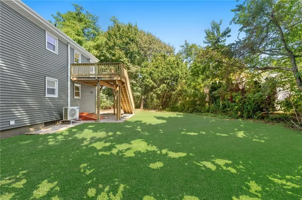 7 Laneway Court Narragansett RI 02882