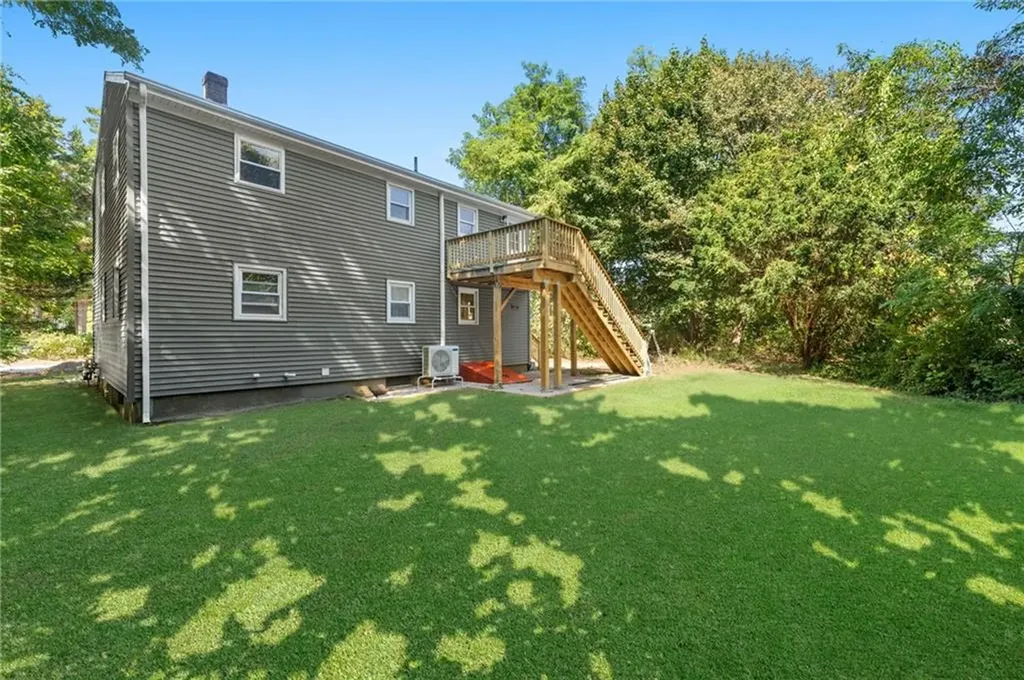 7 Laneway Court Narragansett RI 02882
