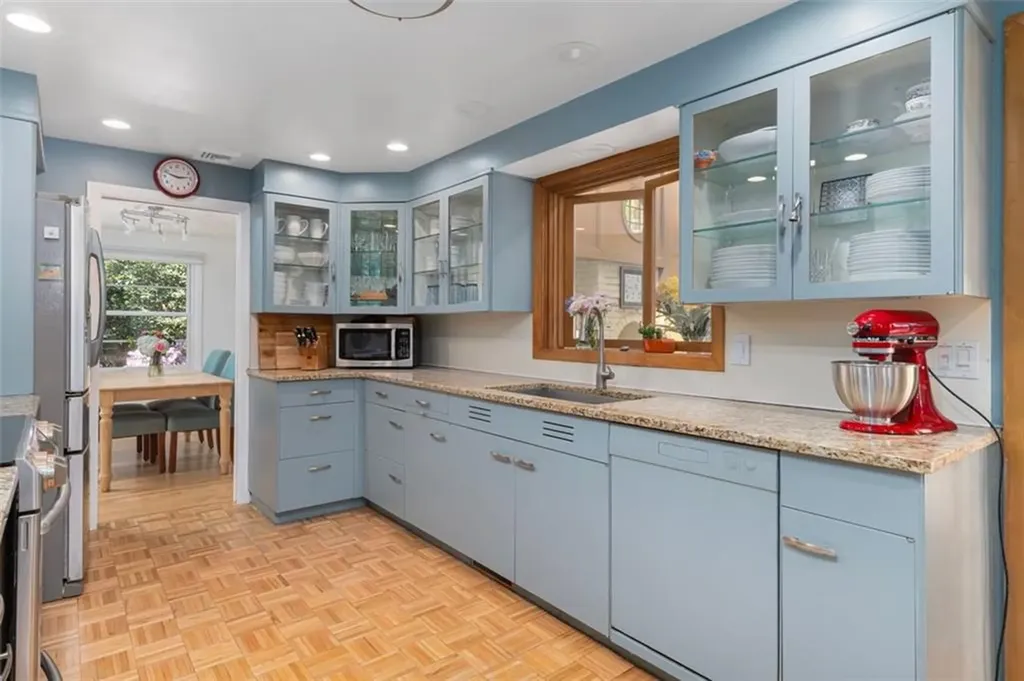78 Timberline Road Warwick RI 02886
