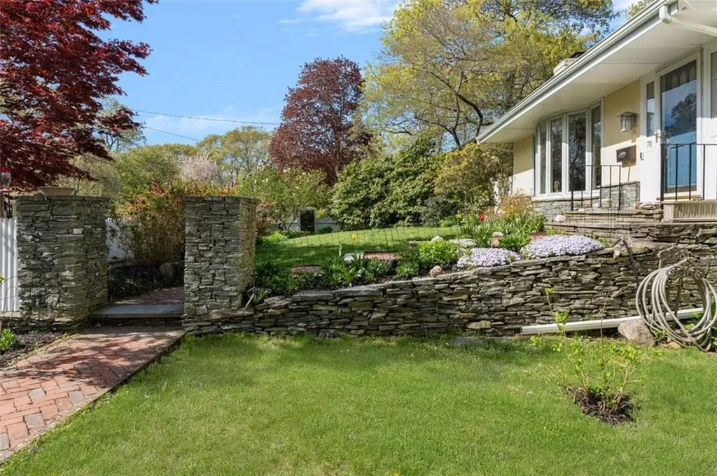 78 Timberline Road Warwick RI 02886