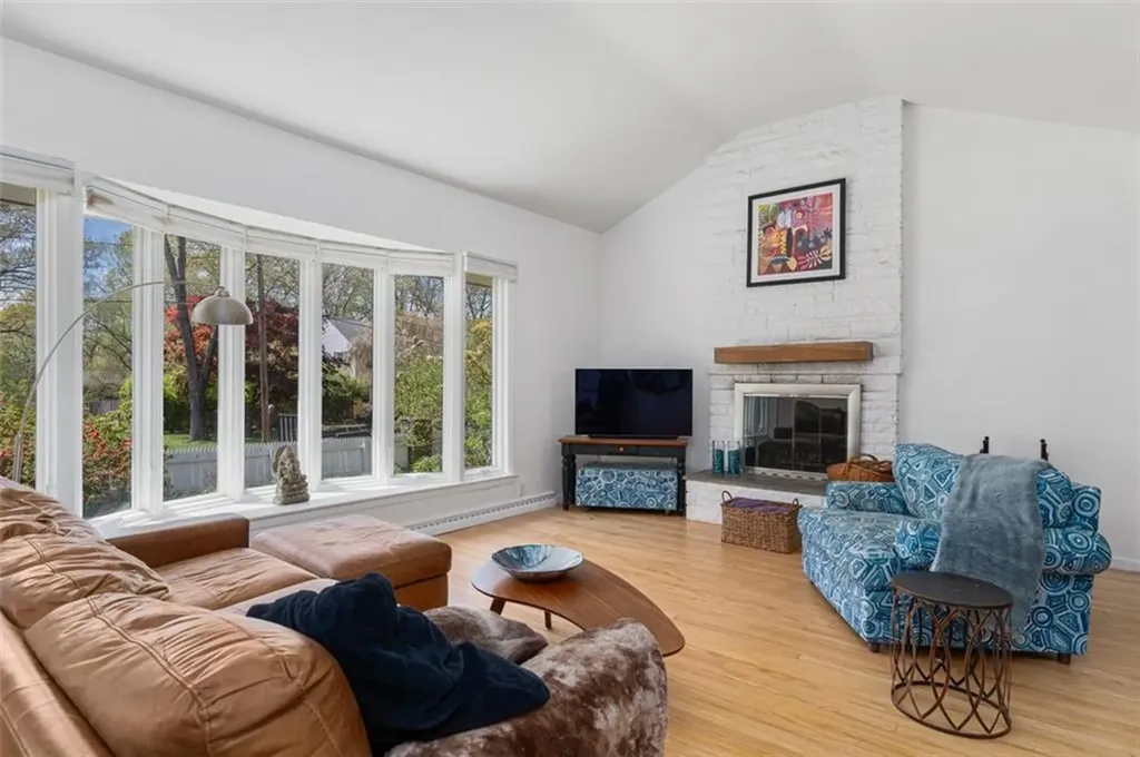 78 Timberline Road Warwick RI 02886