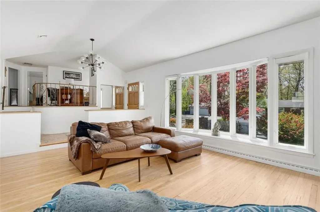 78 Timberline Road Warwick RI 02886