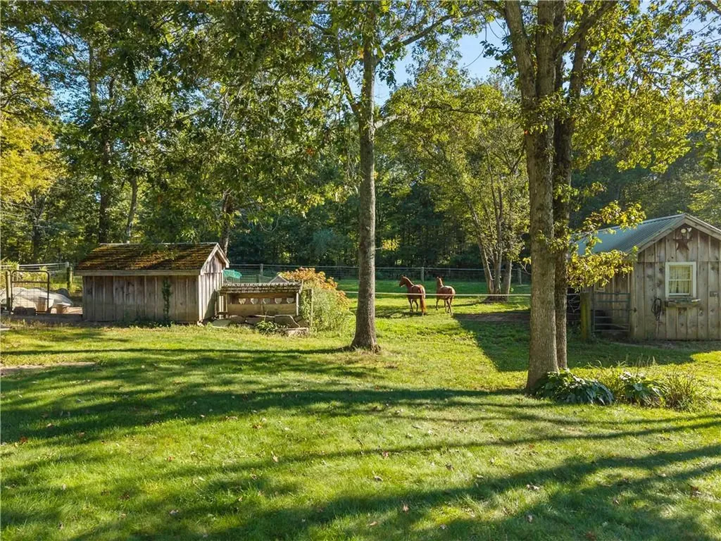 279 North Road Hopkinton RI 02833