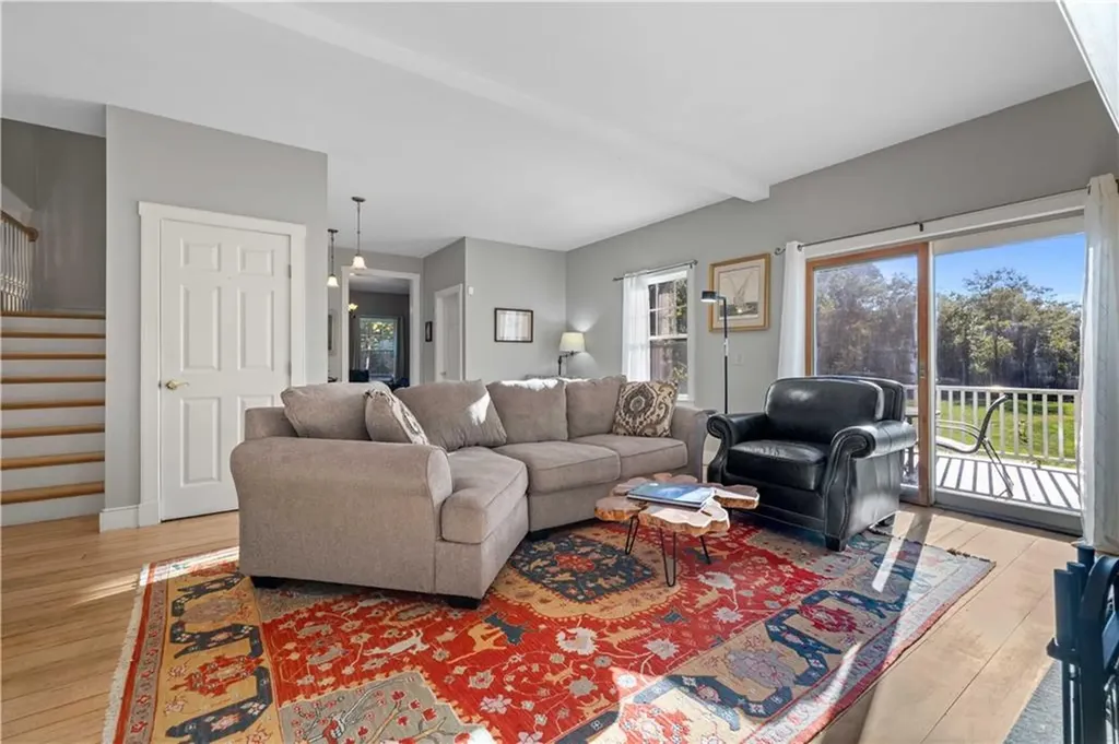 279 North Road Hopkinton RI 02833