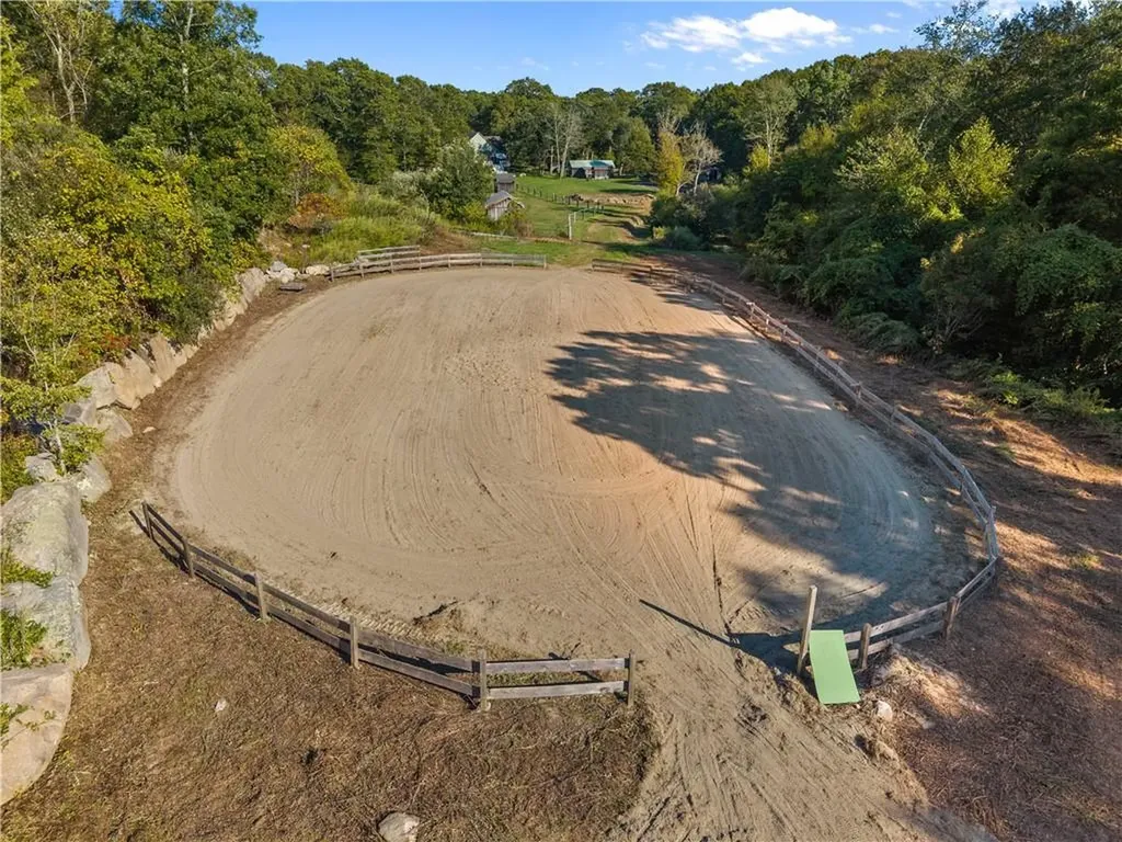 279 North Road Hopkinton RI 02833