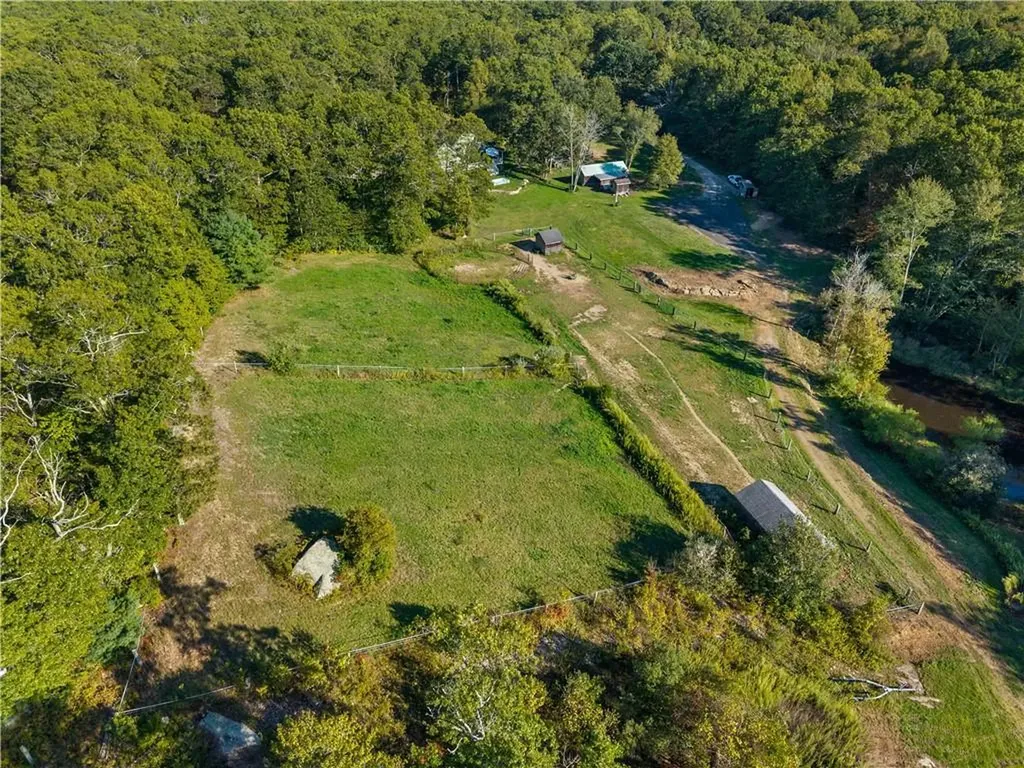 279 North Road Hopkinton RI 02833