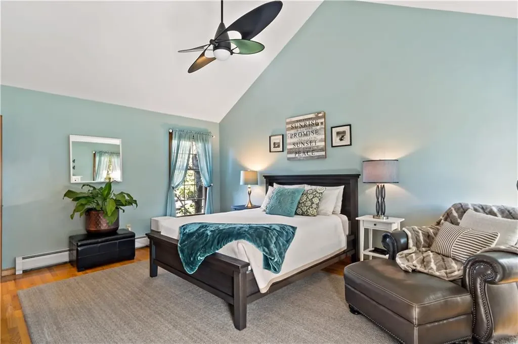 51 Coral Lane Tiverton RI 02878