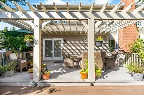 51 Coral Lane Tiverton RI 02878