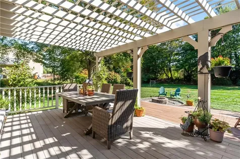 51 Coral Lane Tiverton RI 02878