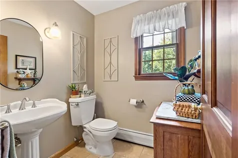 51 Coral Lane Tiverton RI 02878