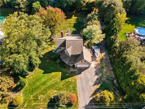 51 Coral Lane Tiverton RI 02878